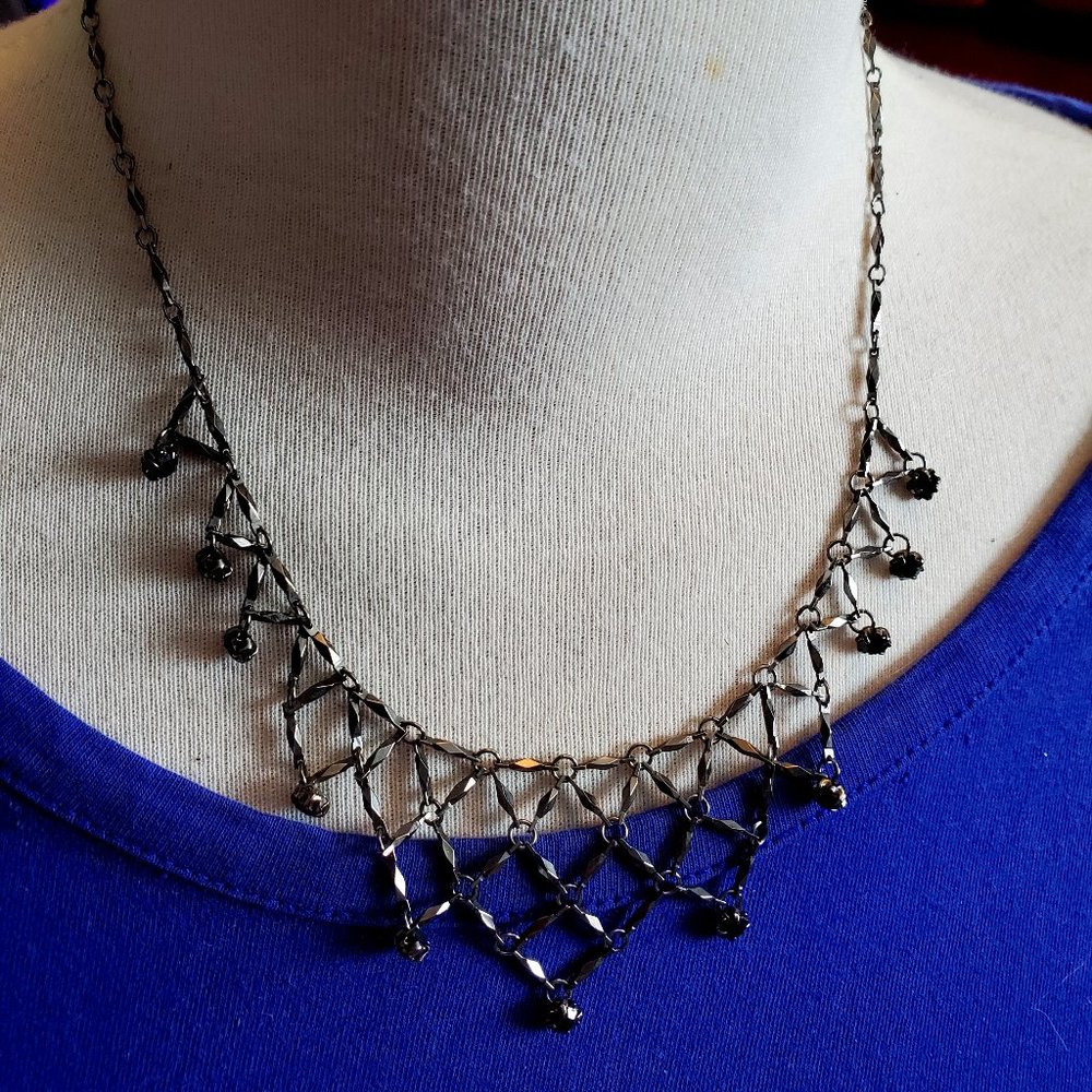16" Gunmetal Lattice Collar Style Beaded Necklace
